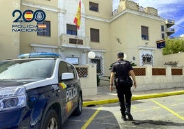 La rápida actuación policial permite detener a dos ladrones minutos después de robar un bar en Denia