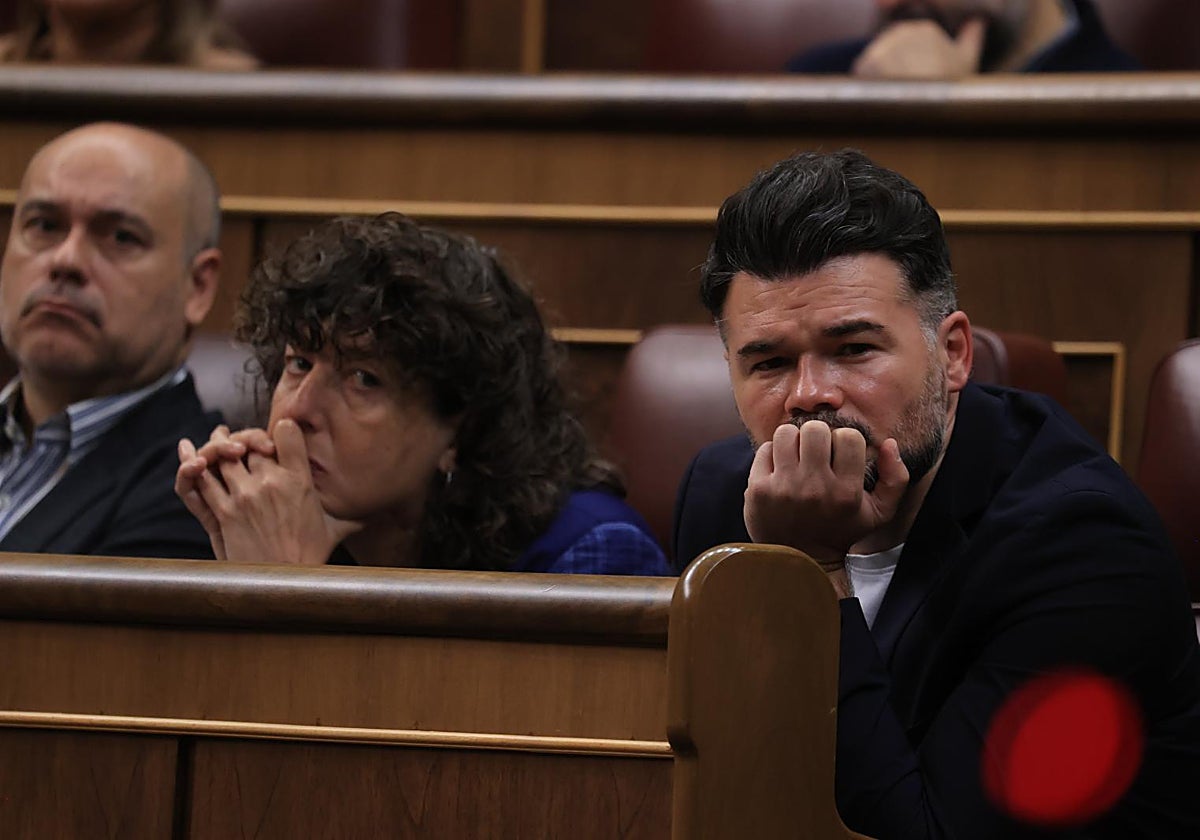 Teresa Jordà y Gabriel Rufián, en el Congreso