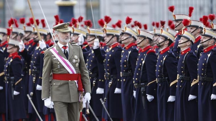 El Rey recuerda ante Pedro Sánchez que en la zona cero de la dana «queda mucho por hacer»