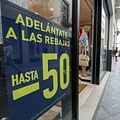 Comerciantes andaluces piden que se vuelvan a regular los periodos de rebajas: «Cada año tienen menos sentido»
