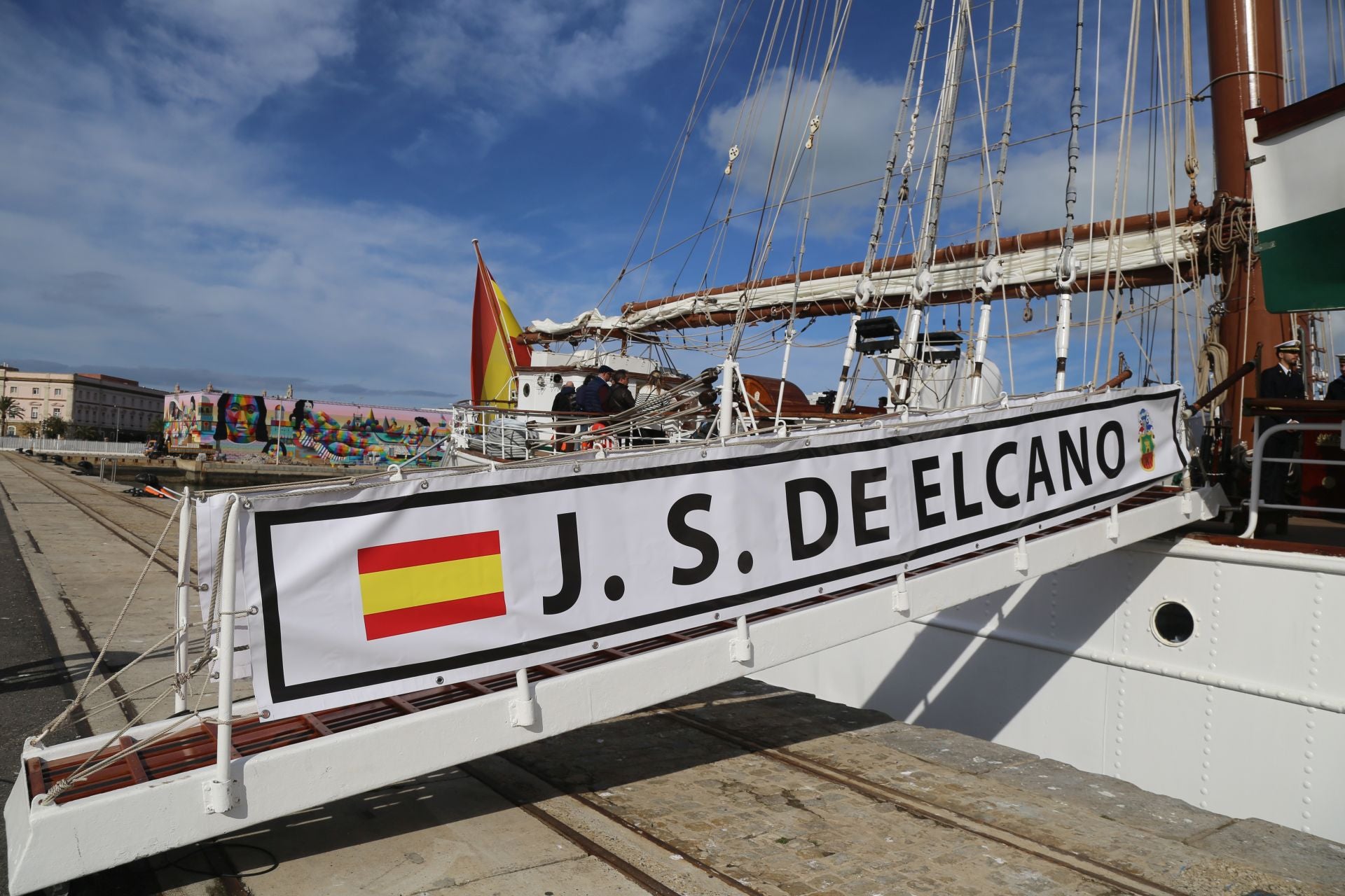 El embarque de Leonor en el buque escuela Juan Sebastián de Elcano, en imágenes