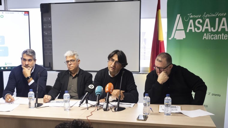 Presentación del balance anual de la agricultura en la sede de Asaja Alicante