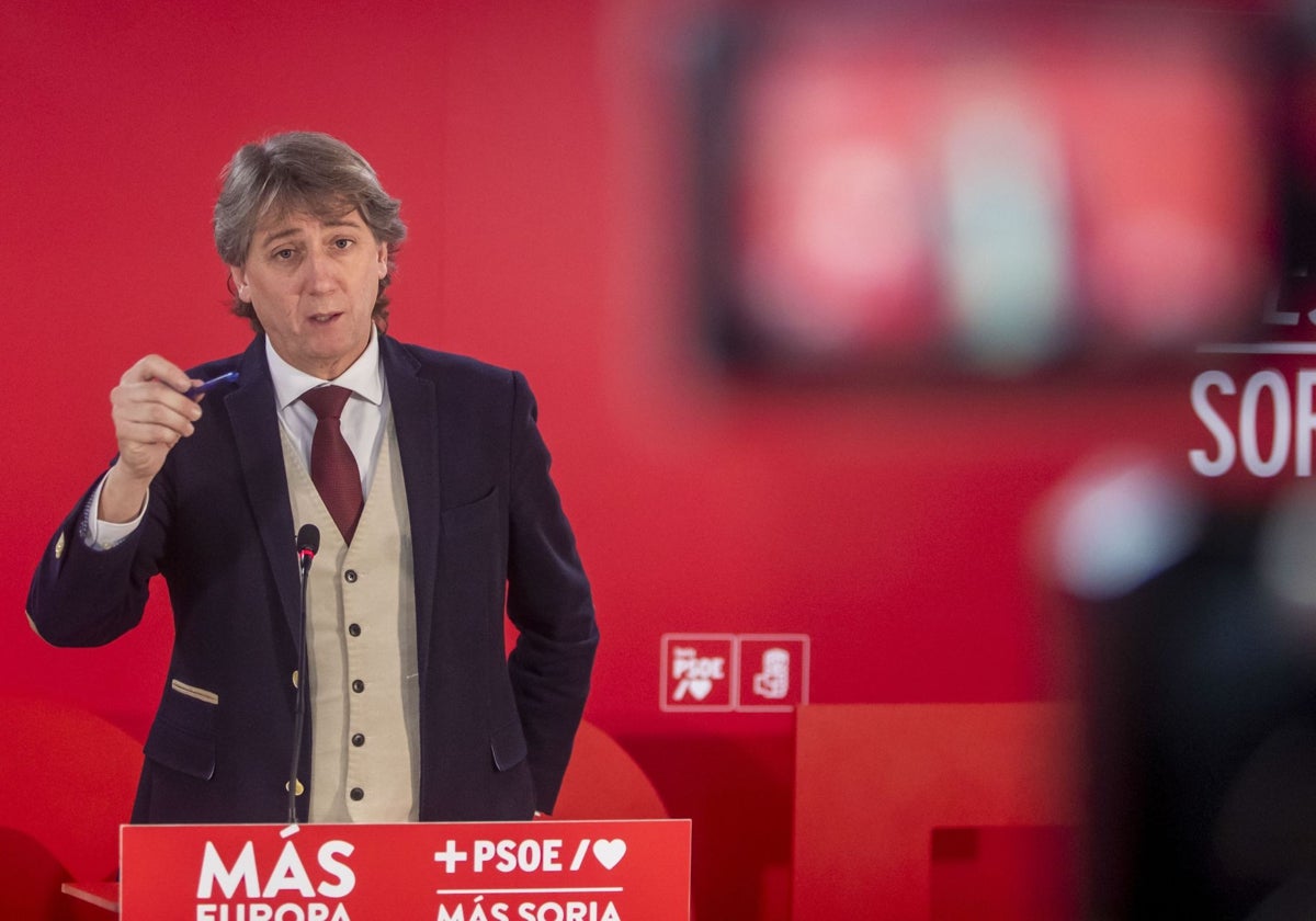 Carlos Martínez, durante su comparecencia en la rueda de prensa