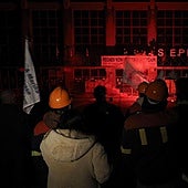 Trabajadores de Alcoa se concentran en Xove y piden la «implicación» de Gobierno y Xunta en la reunión de seguimiento