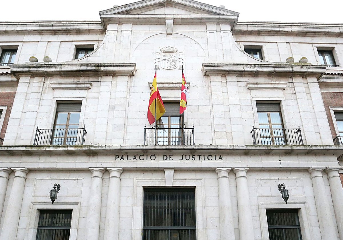 Condenada por obligar a ejercer la prostitución a la menor que acogía