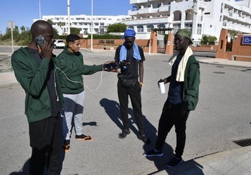 El Gobierno, hermético con su gestión para alojar inmigrantes en Andalucía