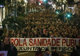 Manifestación multitudinaria en Vigo para «reconstruir» el área sanitaria