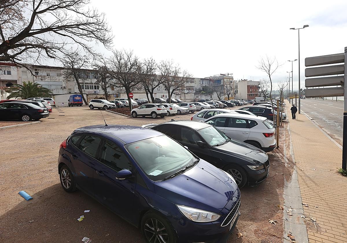 Aparcamiento en la avenida Compositor Rafael Castro, donde se ha producido la agresión