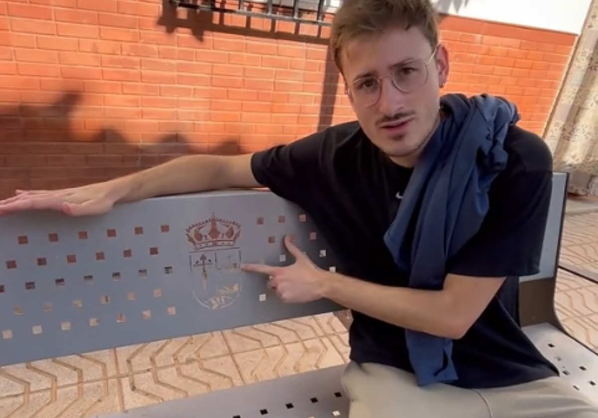 El influencer Manuel García en el pueblo Palenciana de Córdoba