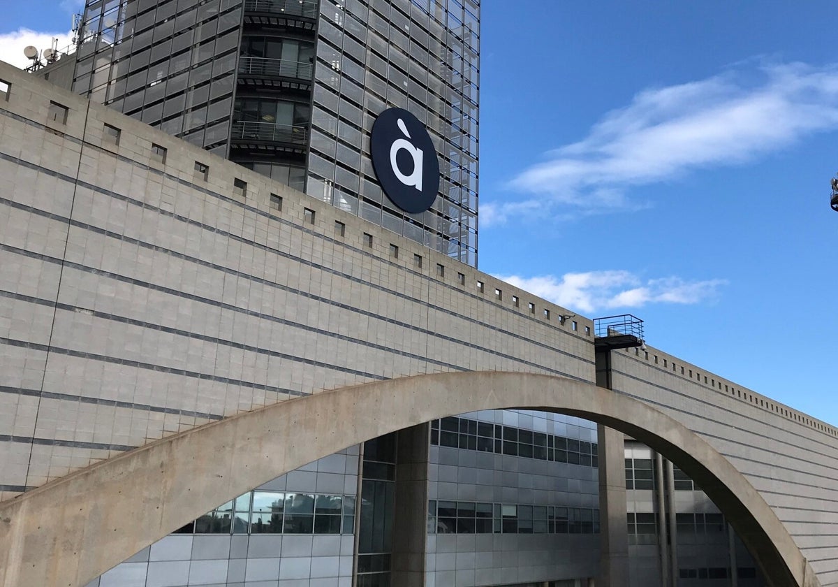 Imagen de los estudios centrales de À Punt en Burjassot, Valencia
