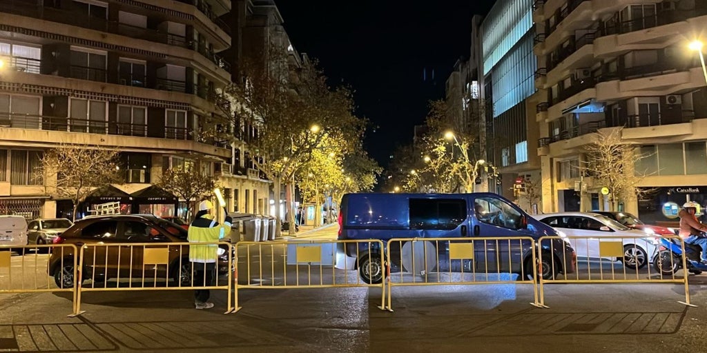 Importante corte en Barcelona: un tramo de la calle Urgell, cerrada al tráfico durante un año por obras de la L8