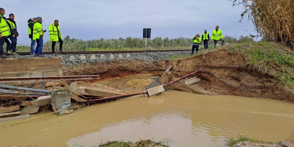 Los efectos de la borrasca Garoé dejan sin servicio la línea ferroviaria Huelva-Sevilla durante los próximos días