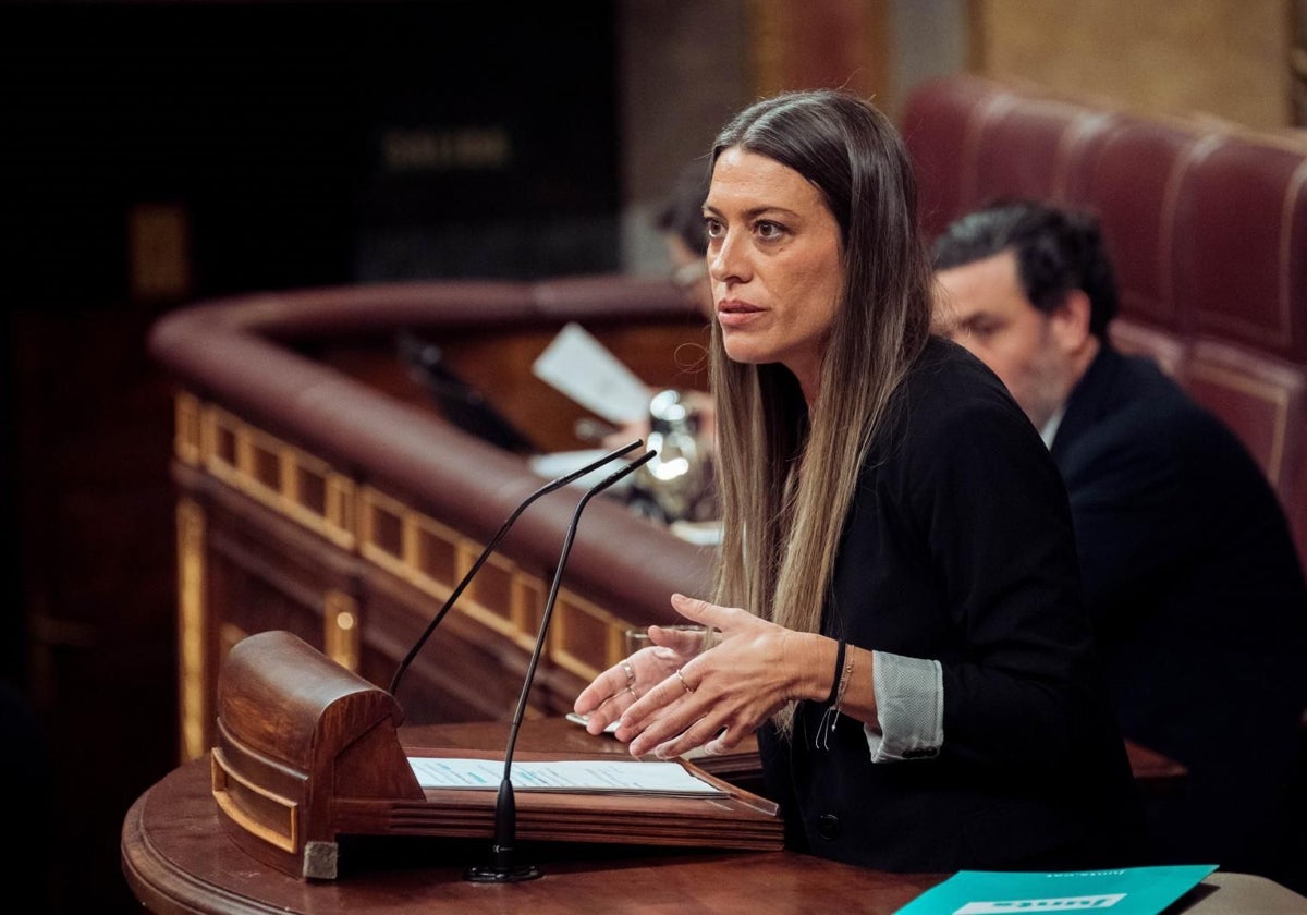 La portavoz de Junts en el Congreso, Miriam Nogueras, durante una sesión plenaria extraordinaria