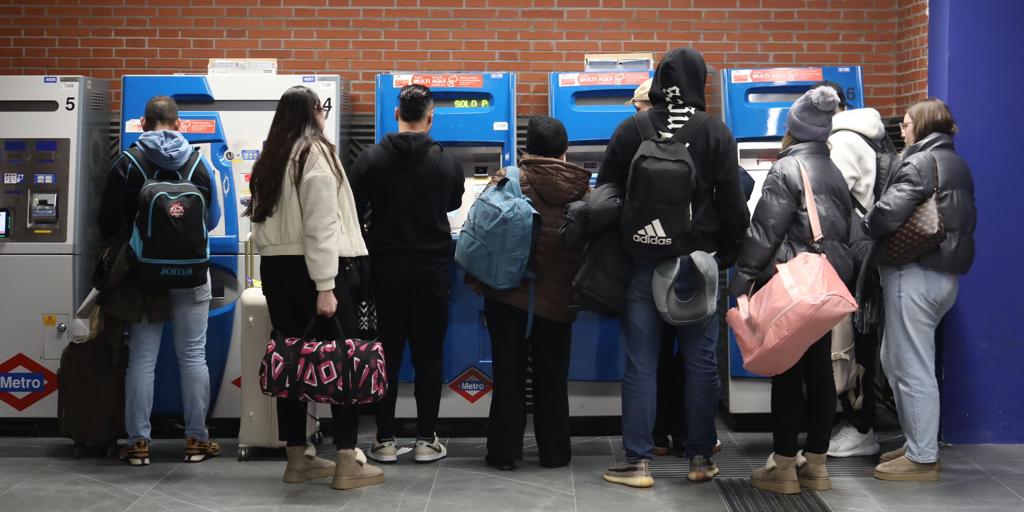 Las cifras históricas de Metro y EMT: lo que podría perder la movilidad en Madrid si acaban los descuentos