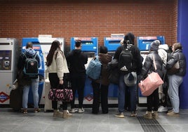 Las cifras históricas de Metro y EMT: lo que podría perder la movilidad en Madrid si acaban los descuentos