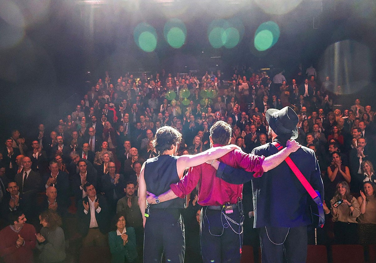 El grupo Siloé, tras su actuación en la presentación en Madrid de la campaña de turismo de Castilla y León