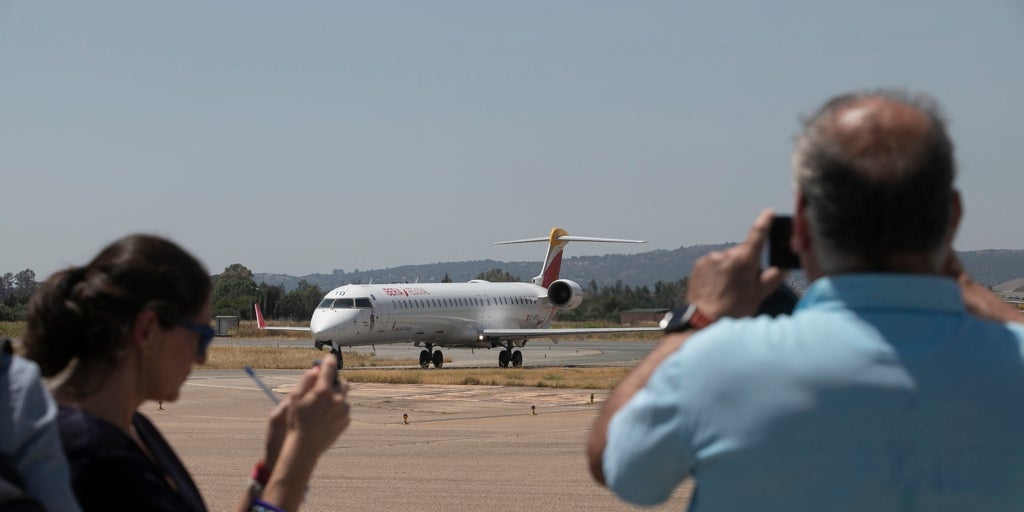 El aeropuerto de Córdoba operará 200 vuelos en 2025 de Air Nostrum, Vueling y Binter