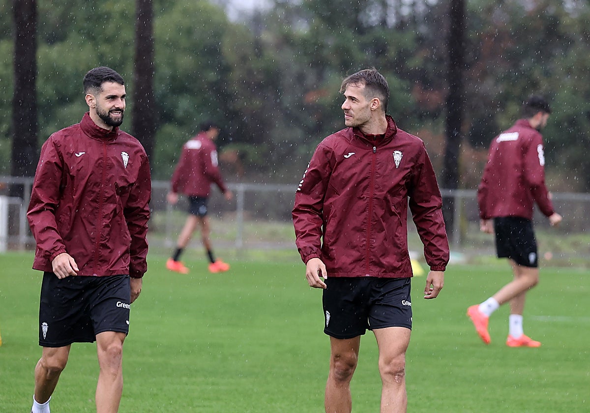 Xavi Sintes y Ander Yoldi durante un entrenamiento