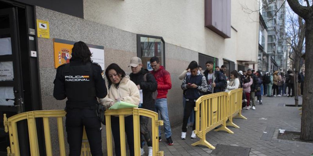 Casi uno de cada cuatro ciudadanos de España es de origen extranjero