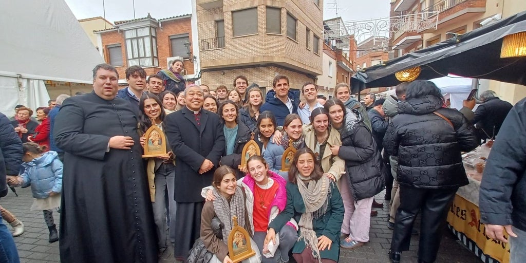 El Nuncio del Papa preside la santa misa en la localidad de Navalcán