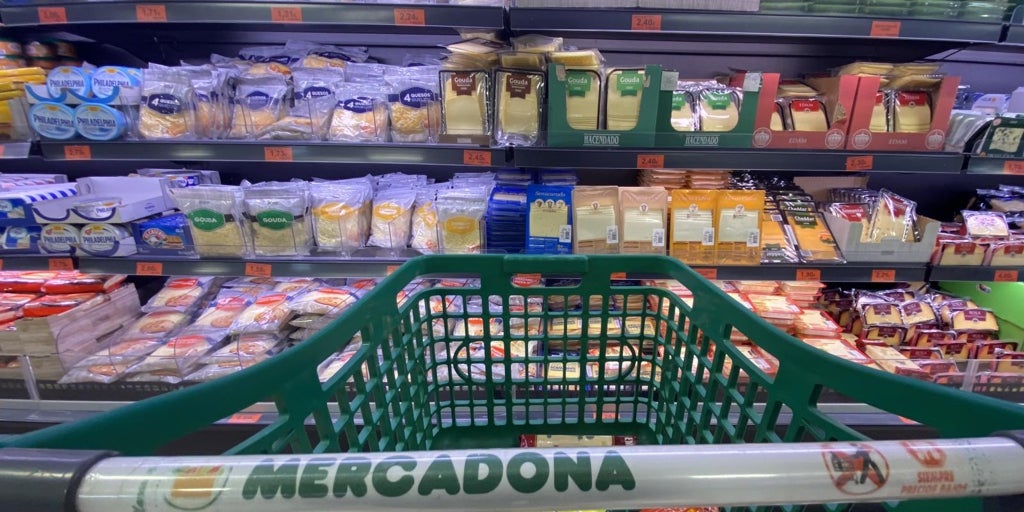 Mercadona busca personal para supermercados de zonas afectadas por la dana en Valencia con sueldos de 2.280 euros