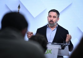 Abascal afianza su perfil internacional con una cumbre en Madrid junto a Orbán y Le Pen