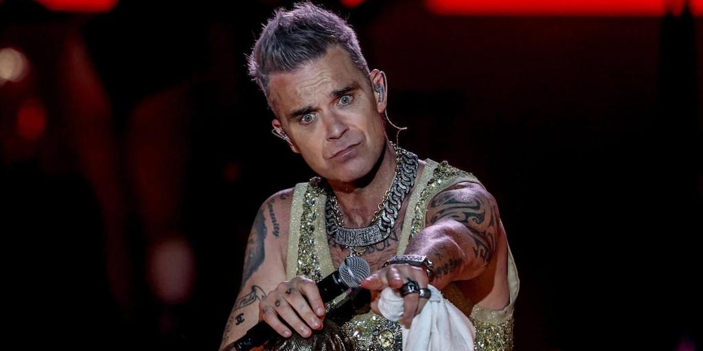 Málaga recibe a Robbie Williams con un concierto para tres cruceros de lujo