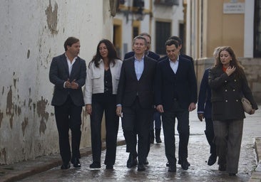 Alberto Núñez Feijóo y Juanma Moreno, en su visita a Córdoba