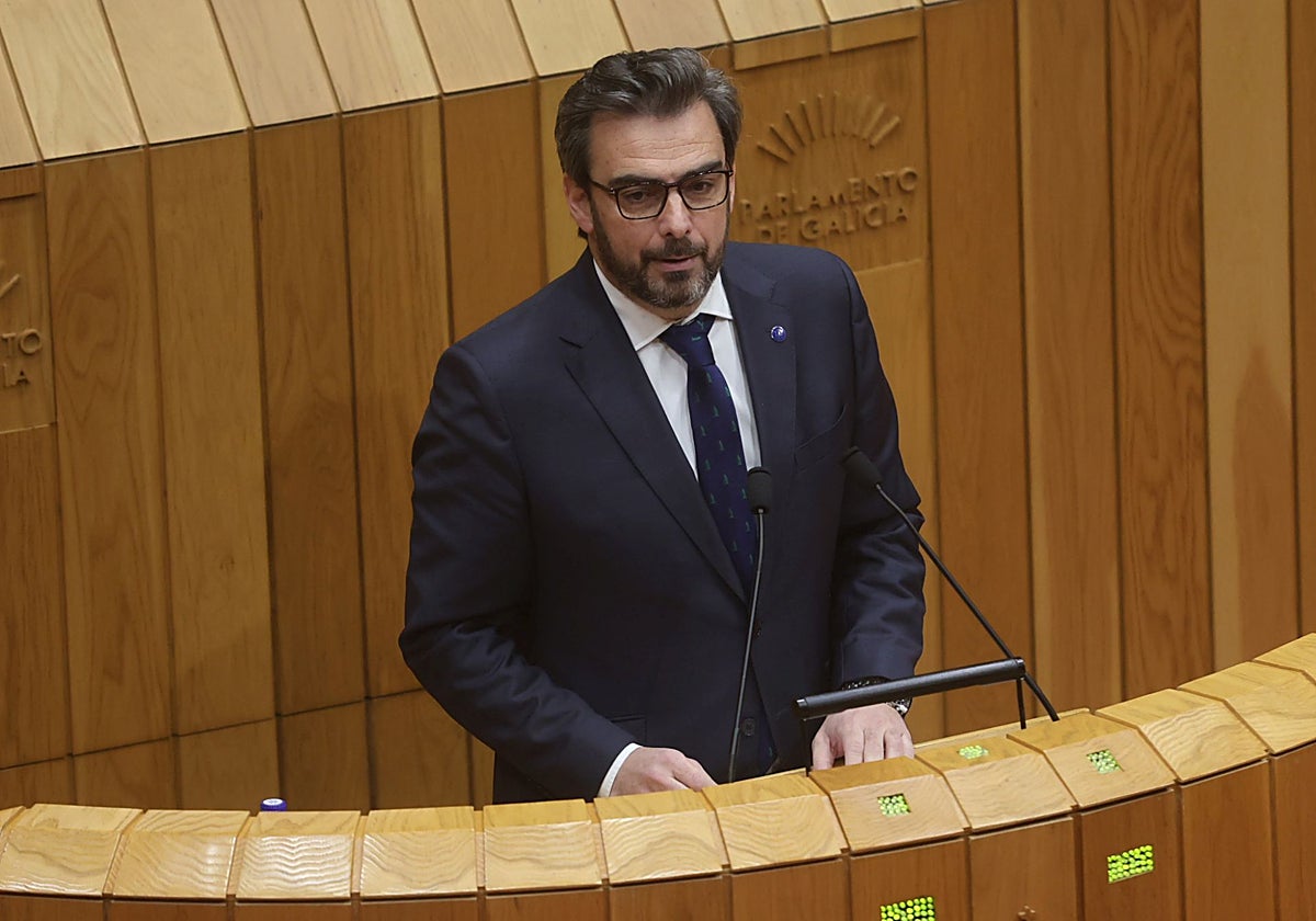 El conselleiro de Presidencia, Diego Calvo, en la Cámara