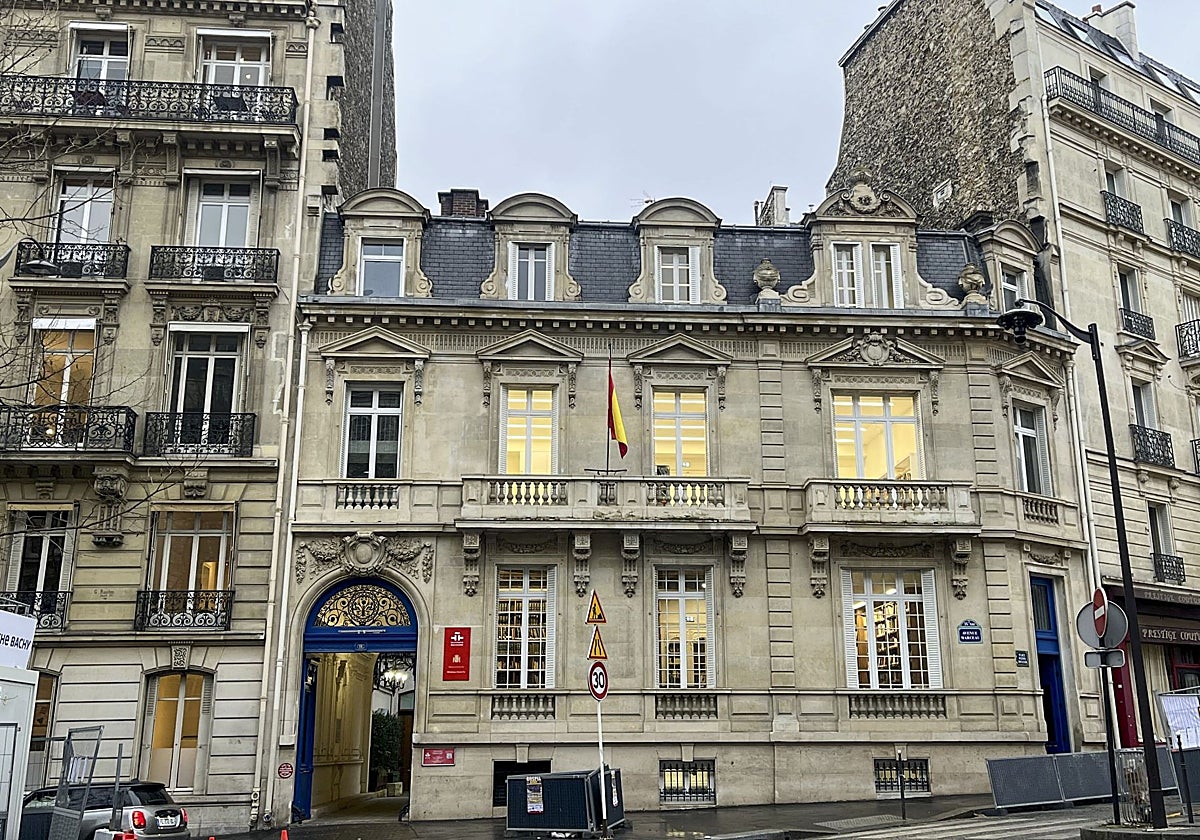 Edificio en París sede del Instituto Cervantes y traspasado al PNV vía real decreto ley