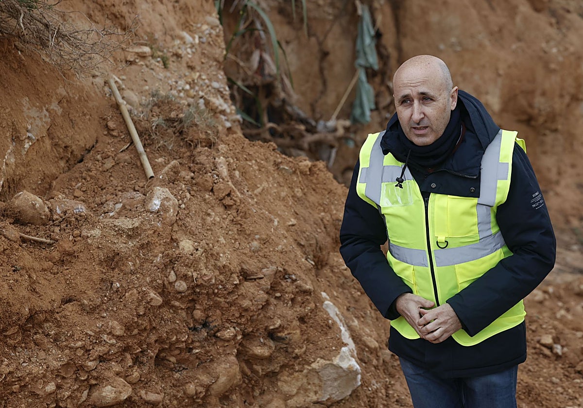 Imagen del presidente de la Confederación Hidrográfica del Júcar (CHJ), Miguel Polo, este miércoles en Torrent (Valencia)