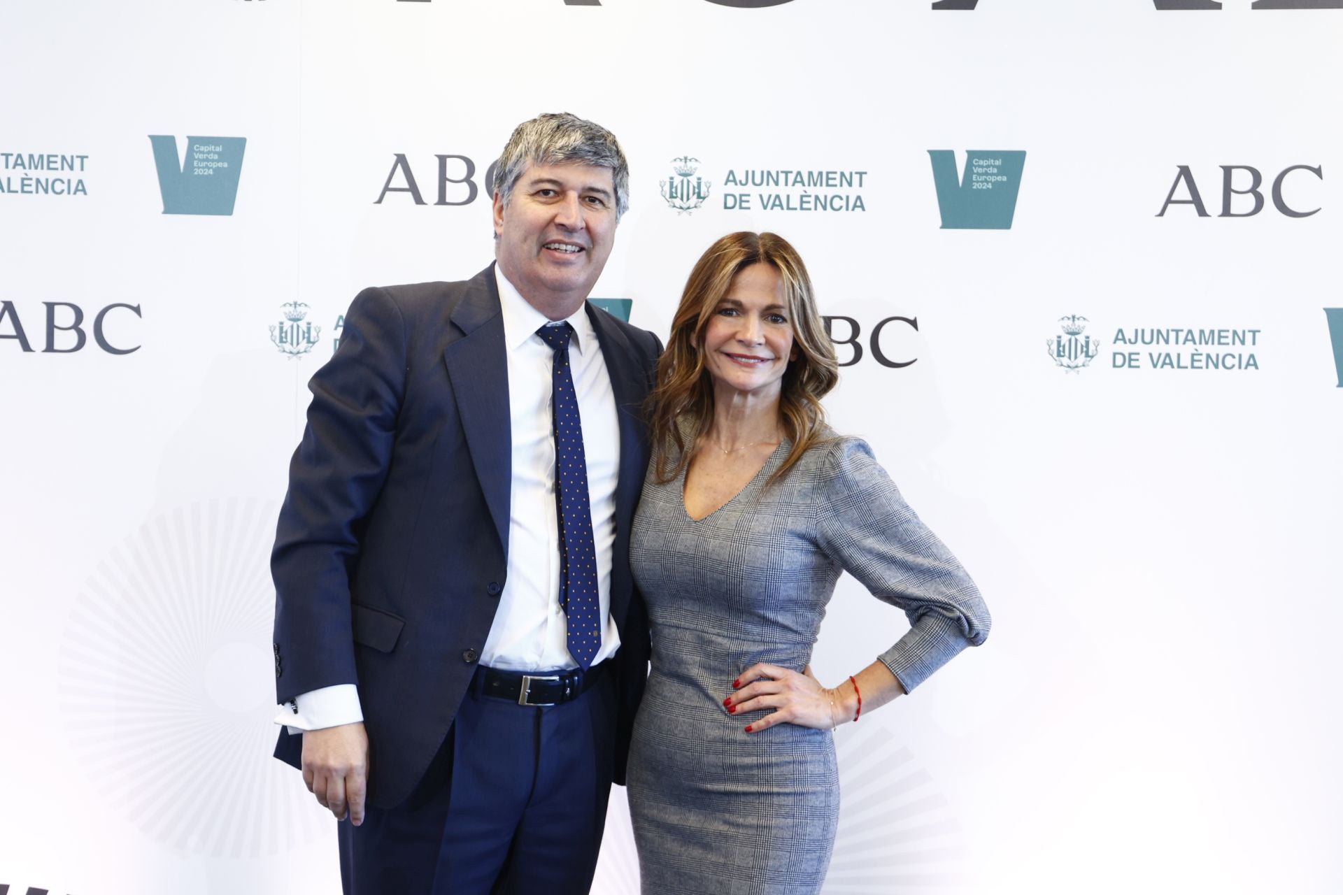José Manuel Candela, Director General Adjunto de Banco Sabadell, y Gemma Pérez Antón, Directora Comercial de ABC