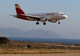 Iberia rectifica y Almería recupera dos vuelos matinales a Madrid tras las críticas de los empresarios