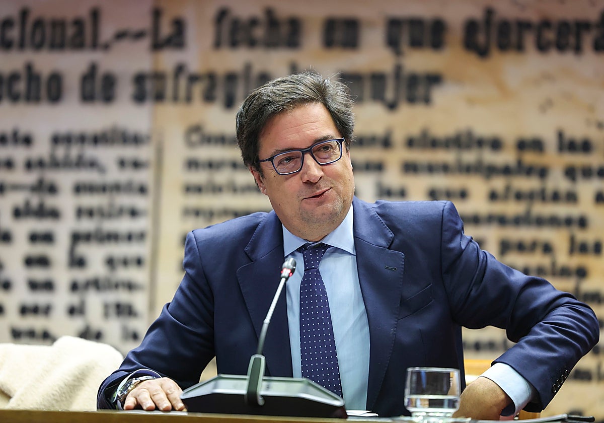 Óscar López, nuevo secretario general del PSOE-M. En directo, señal del Congreso.