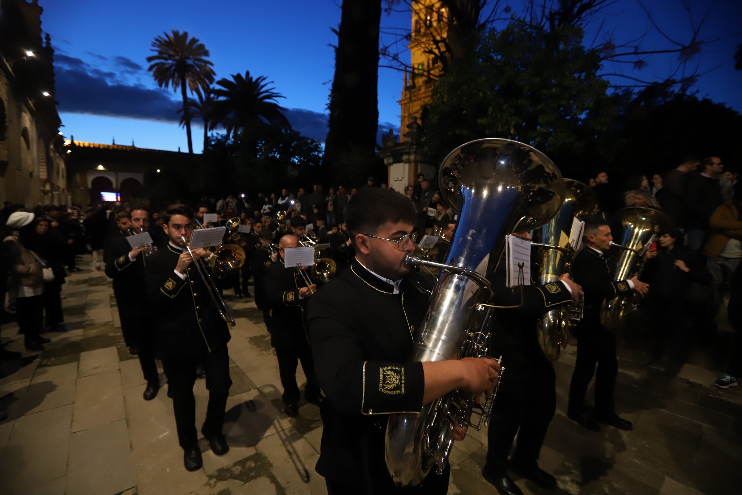 La procesión de la Virgen de la Candelaria de Córdoba, en imágenes