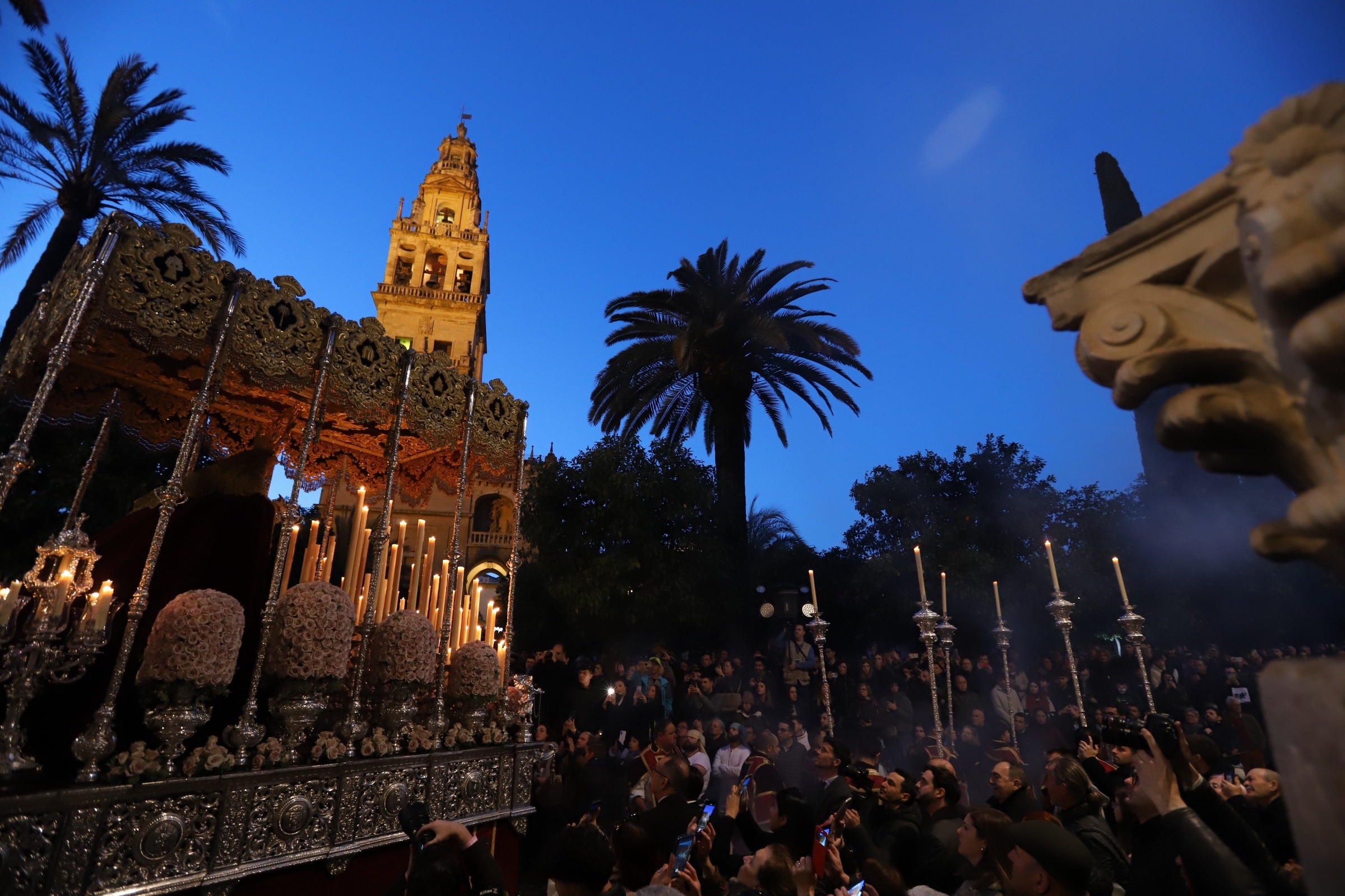 La procesión de la Virgen de la Candelaria de Córdoba, en imágenes