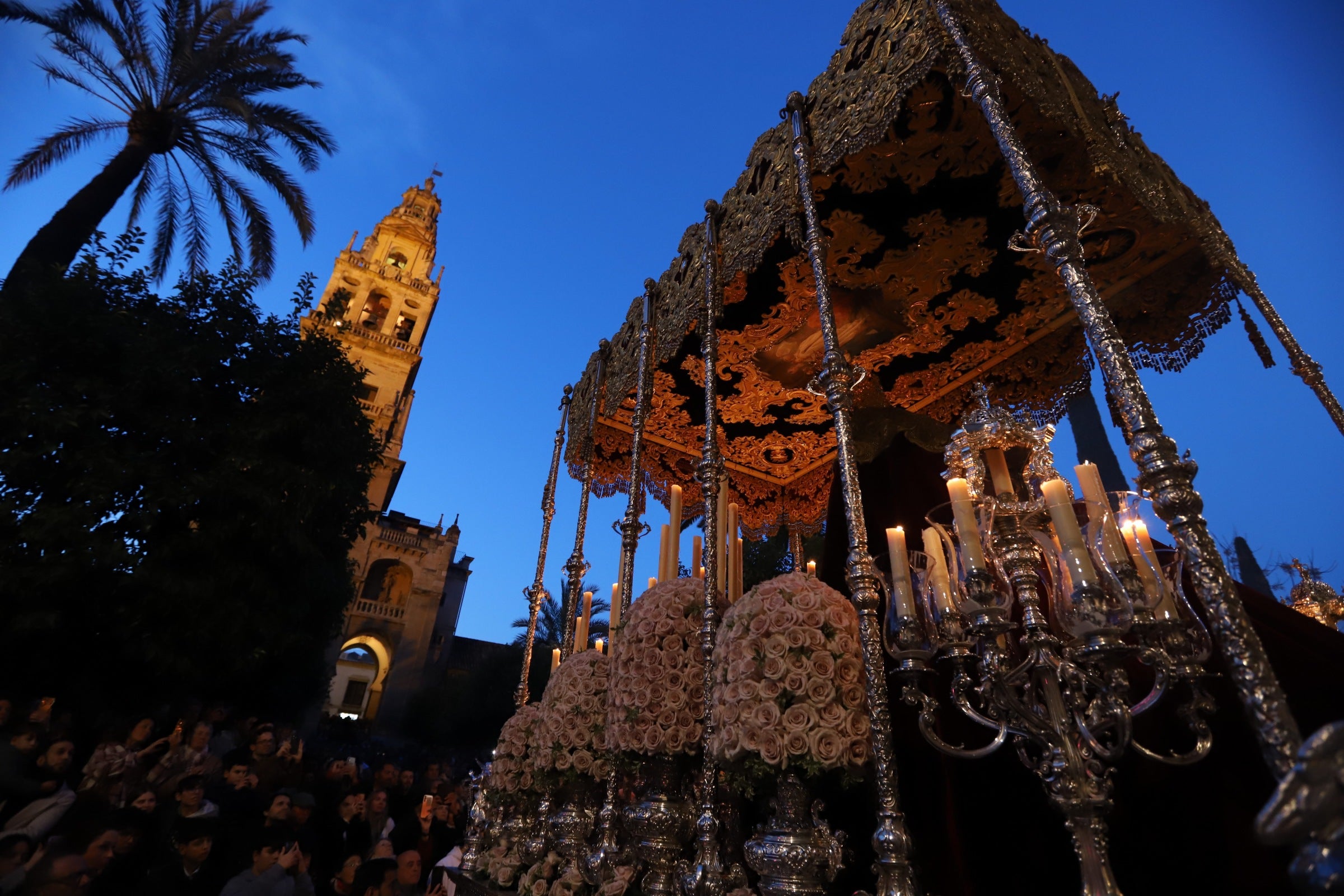 La procesión de la Virgen de la Candelaria de Córdoba, en imágenes