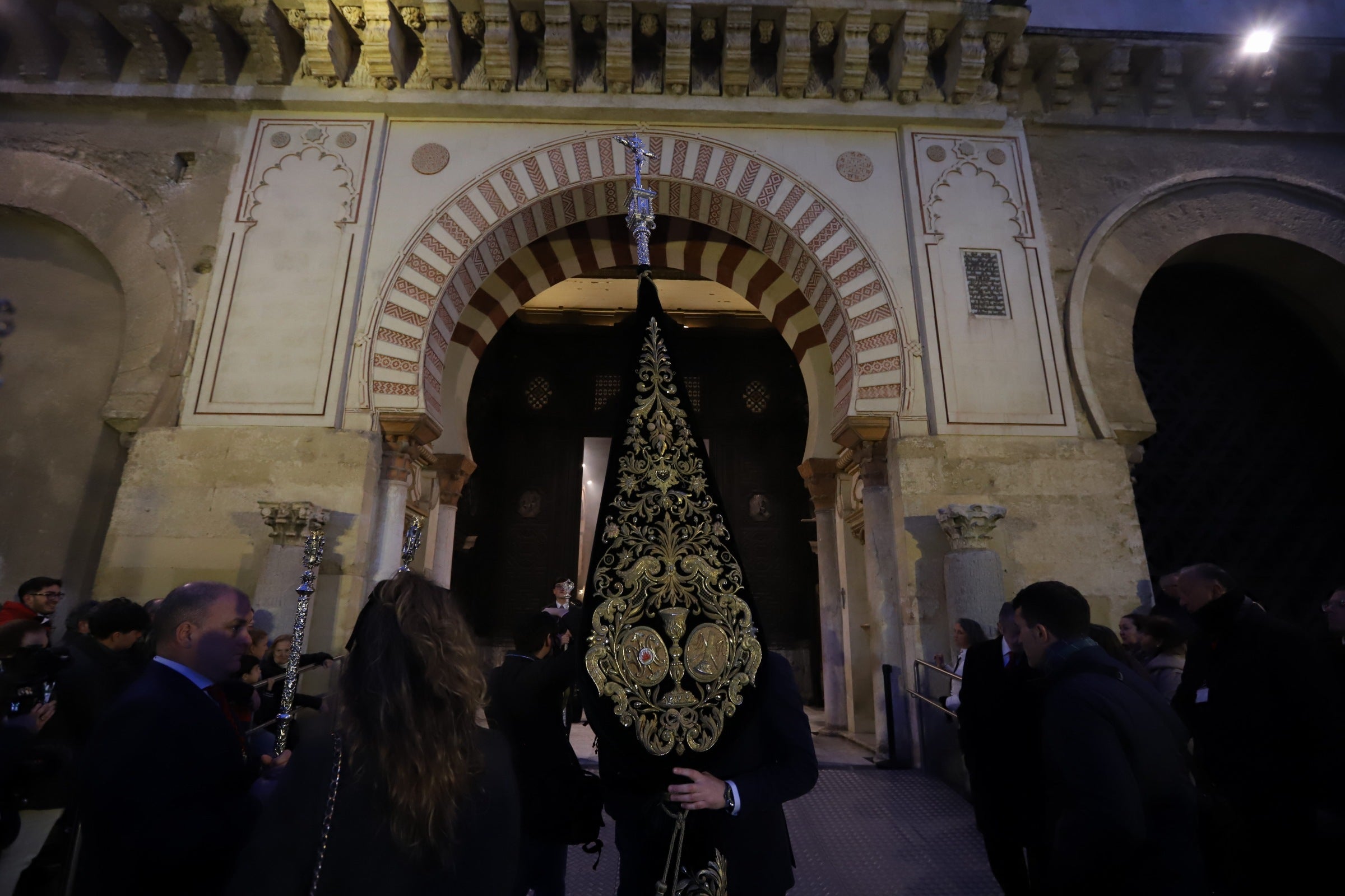 La procesión de la Virgen de la Candelaria de Córdoba, en imágenes