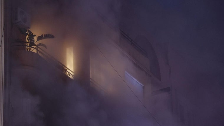 Humareda provocada por el fuego