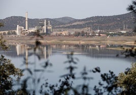 Once entidades optan al concurso para otorgar derechos en la red eléctrica por el cierre de Puente Nuevo