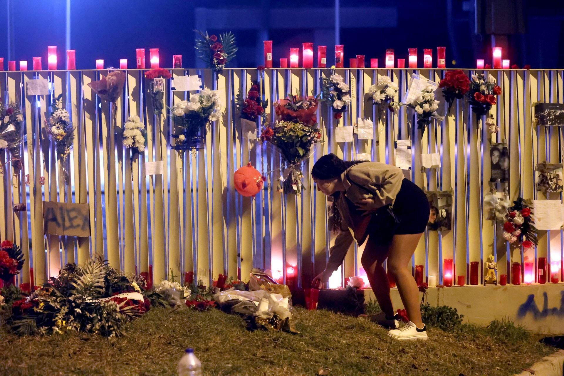 En imágenes, el emotivo recuerdo al joven asesinado en El Arenal