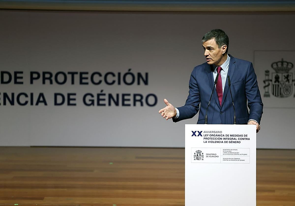 Pedro Sánchez, en el acto por los XX aniversario de la aprobación de la ley contra la violencia de género