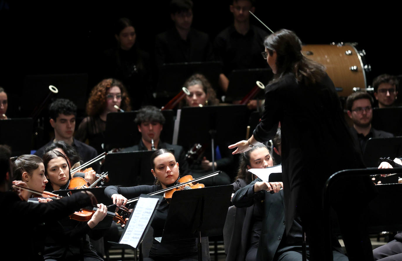 El primer concierto de la Orquesta de la Universidad de Córdoba, en imágenes