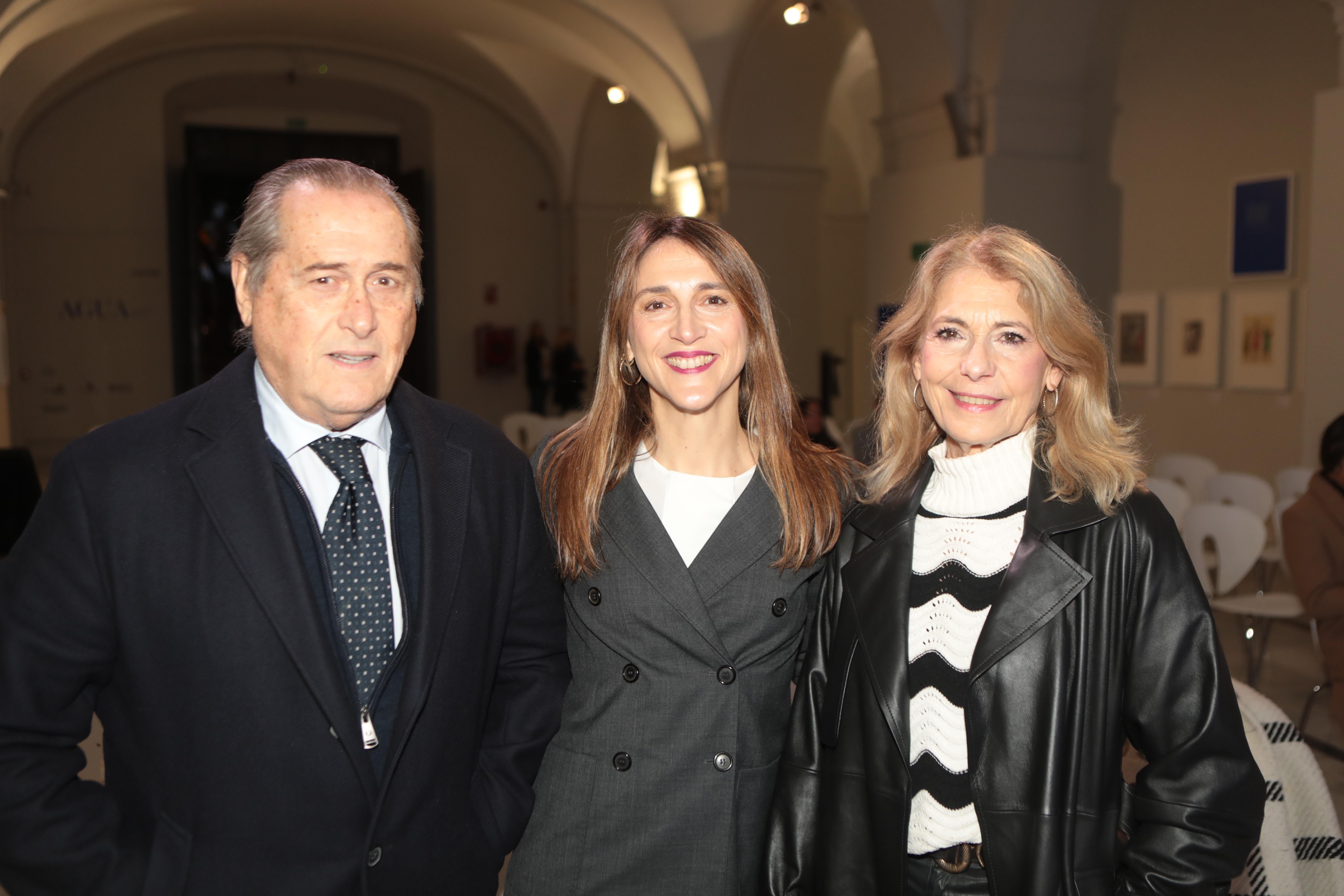Manuel Esquivias Fedriani, Carmen Esquivias Onrubia y Carmen Onrubia Diaz-Pache