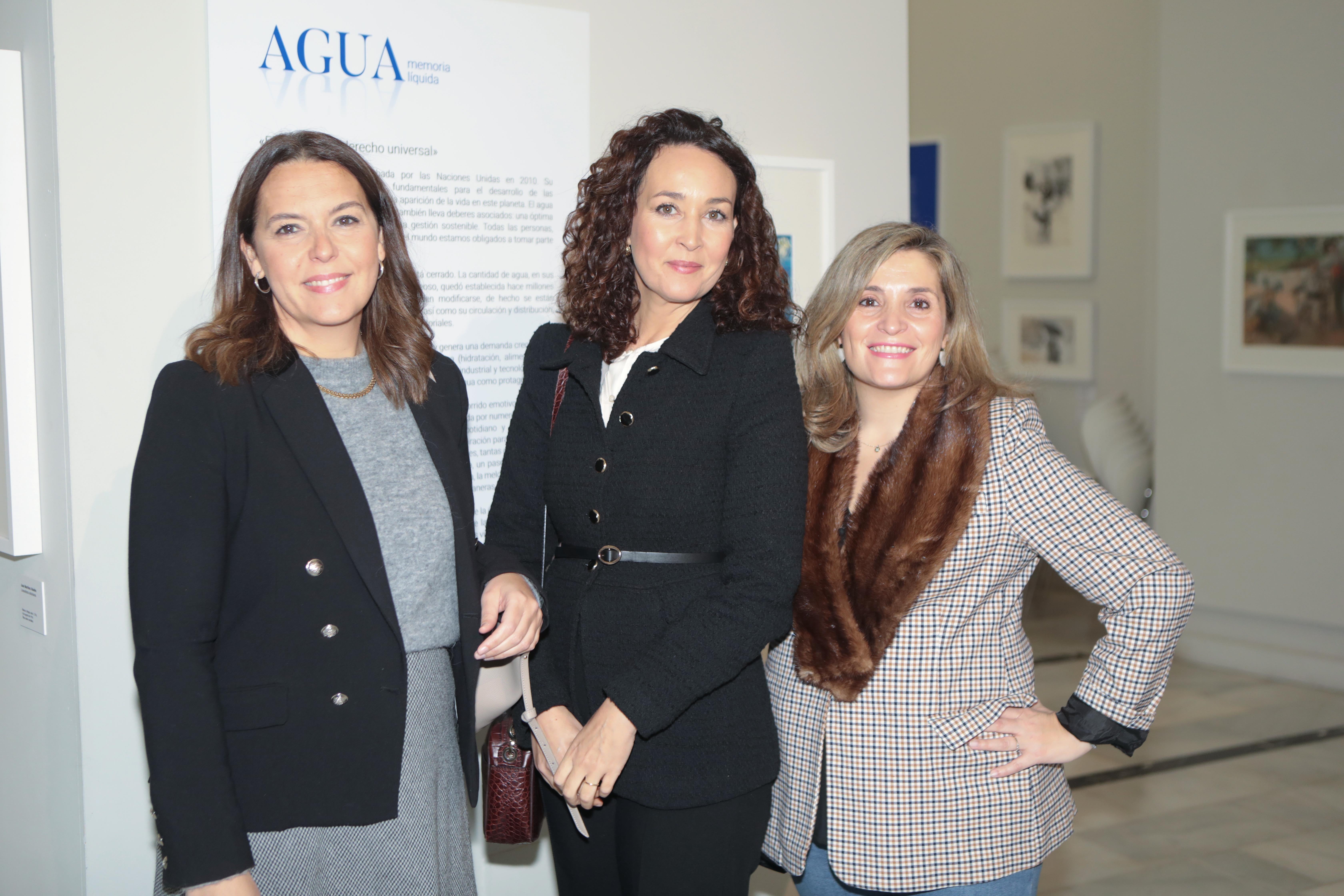 Rocío Suárez Gómez, Laura Carrasco Galán y Mónica Munarriz 