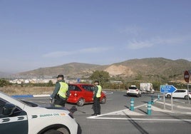 Bomberos, Guardia Civil, Policía Local y servicios de emergencias se han movilizado al lugar de los hechos