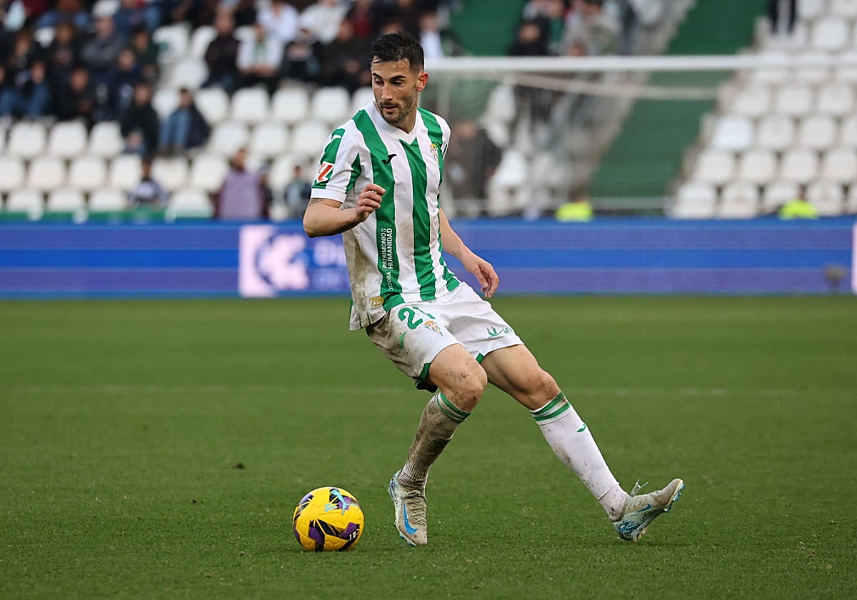 Albarrán durante un partido con el Córdoba esta temporada