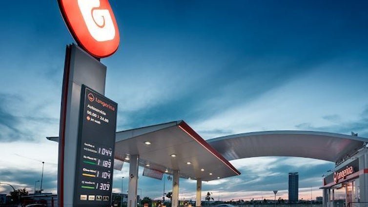 Hiere al encargado y se lleva 1.500 euros en un atraco en la gasolinera de Cabezamesada