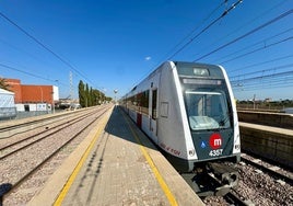 Metrovalencia recupera la frecuencia habitual de sus líneas reducida por la dana