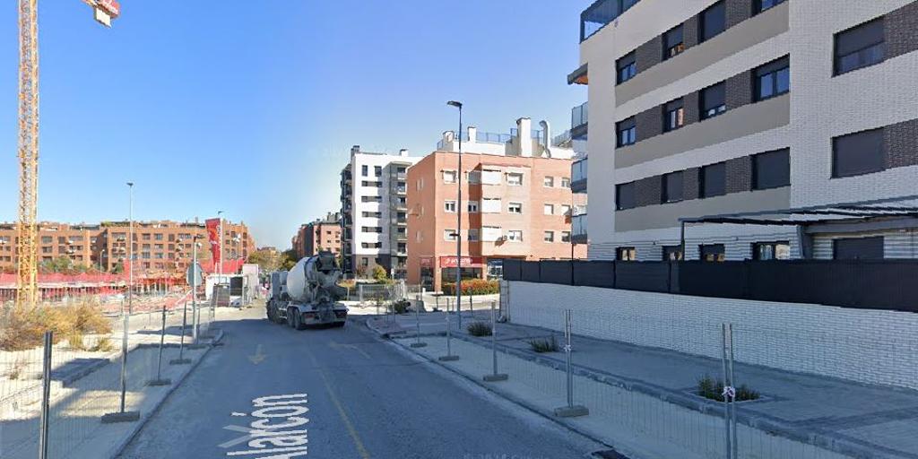 La Policía pilla a dos ladrones escondidos en un armario y debajo de la cama en una casa de Valdemoro